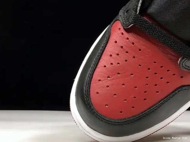 1 555088-001 Retro Banned Jordan OG High Air 0515